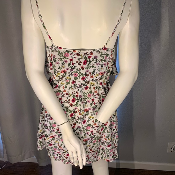 White floral mini dress with ruffle top - Picture 2 of 2